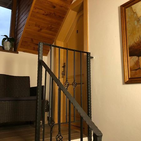 Privat Migac Appartement Vrbov Buitenkant foto