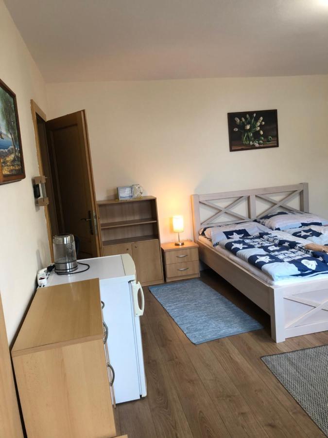Privat Migac Appartement Vrbov Buitenkant foto