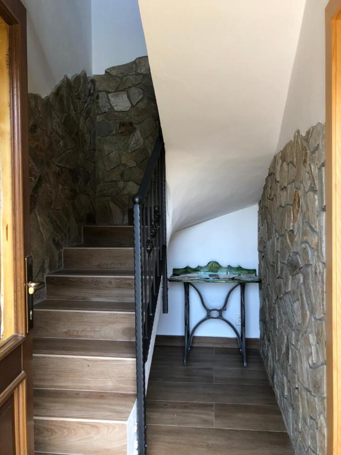 Privat Migac Appartement Vrbov Buitenkant foto